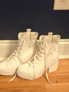 Converse White Lace-Up Platform Heeled Ankle Boots